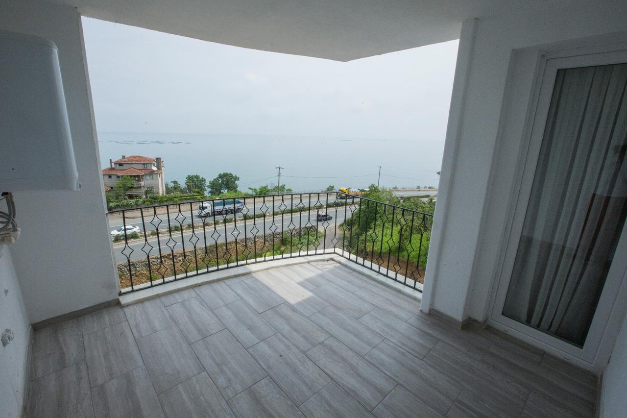 Aparthotel Black Rose Kaşüstü Exterior foto
